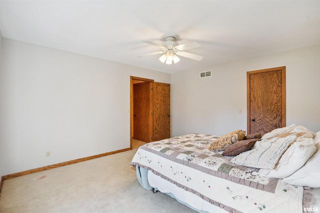 3800 14TH Street, Rock Island, IL 61201