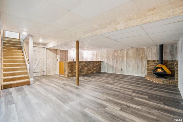 3800 14TH Street, Rock Island, IL 61201