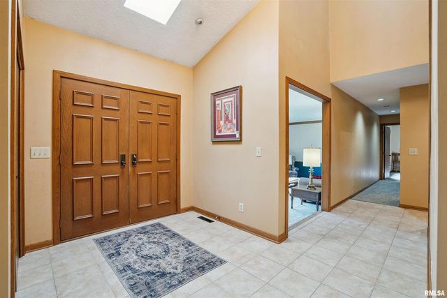 3800 14TH Street, Rock Island, IL 61201