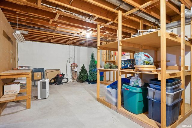 3800 14TH Street, Rock Island, IL 61201