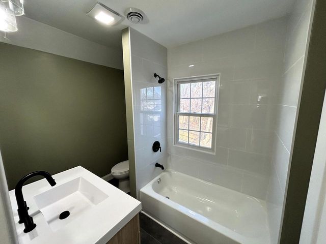 4444 N 26th STREET, Milwaukee, WI 53209