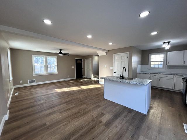 4444 N 26th STREET, Milwaukee, WI 53209