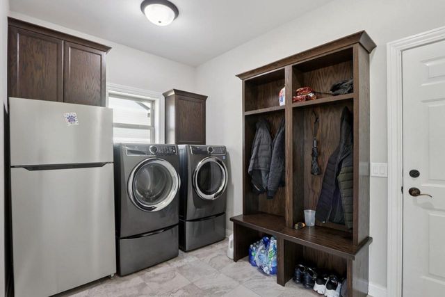 2820 Bluebird Drive, Portage, WI 53901