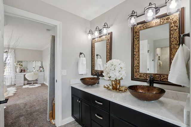 2820 Bluebird Drive, Portage, WI 53901