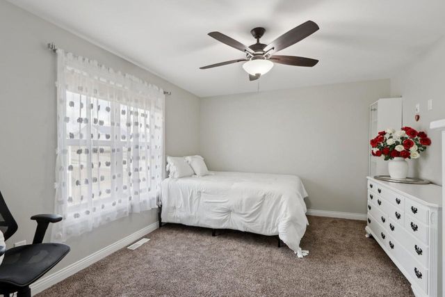 2820 Bluebird Drive, Portage, WI 53901