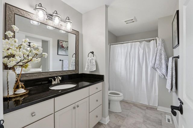 2820 Bluebird Drive, Portage, WI 53901