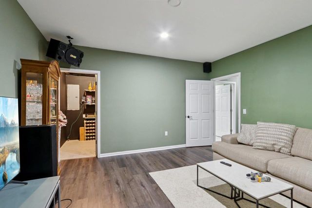 2820 Bluebird Drive, Portage, WI 53901