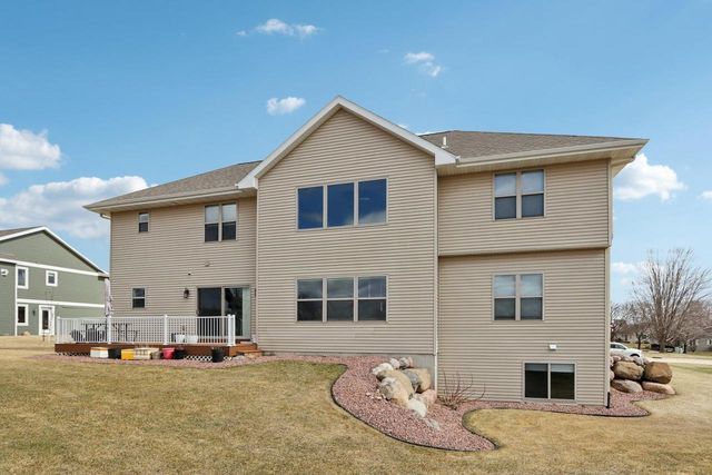 2820 Bluebird Drive, Portage, WI 53901