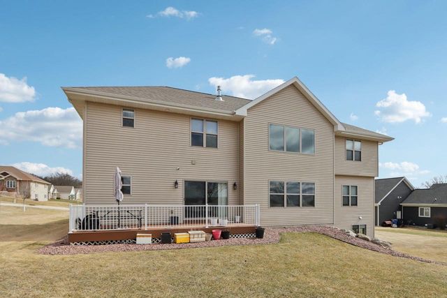 2820 Bluebird Drive, Portage, WI 53901