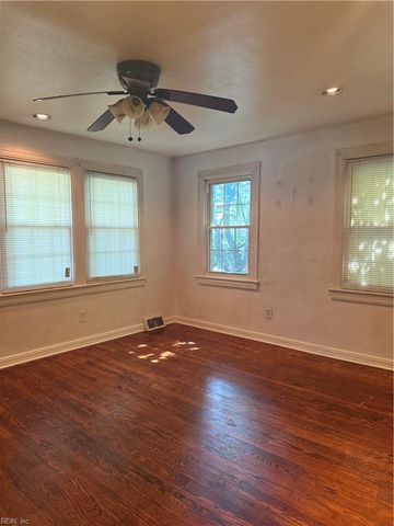 421 Kilby AVE, Suffolk, VA 23434