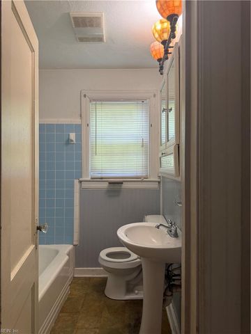 421 Kilby AVE, Suffolk, VA 23434
