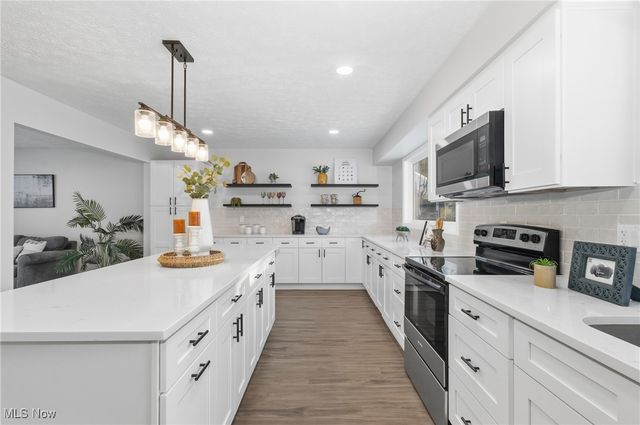 431 Trudy Ave, Munroe Falls, OH 44262