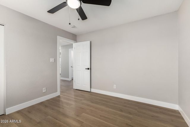 8733 W TURNEY Avenue, Phoenix, AZ 85037