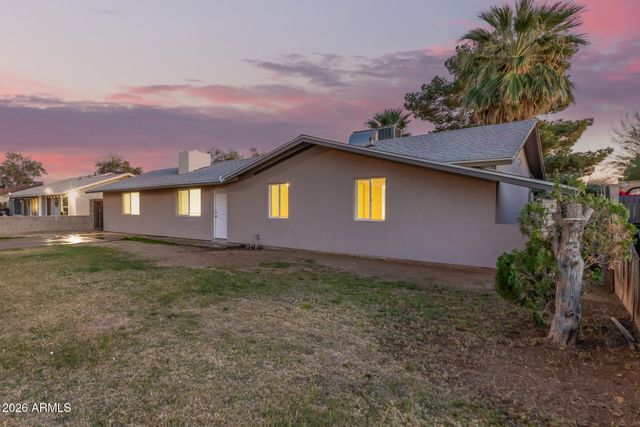 8733 W TURNEY Avenue, Phoenix, AZ 85037