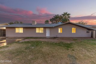 8733 W TURNEY Avenue, Phoenix, AZ 85037