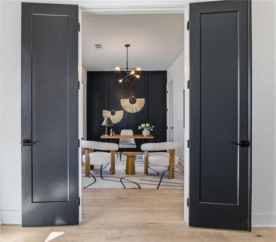 1180 Warfield NW Street, Atlanta, GA 30318