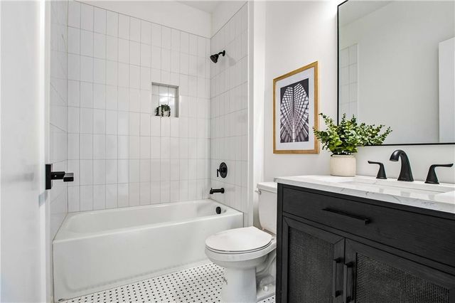 1180 Warfield NW Street, Atlanta, GA 30318