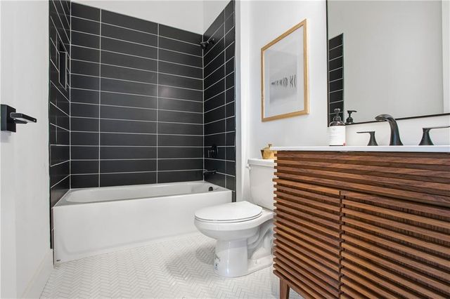 1180 Warfield NW Street, Atlanta, GA 30318