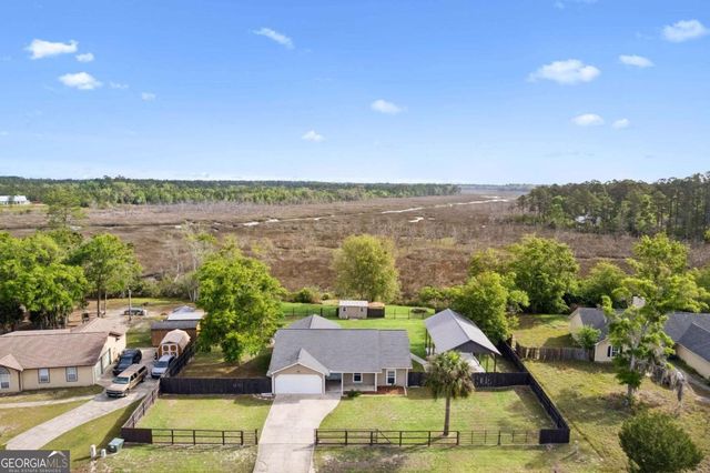 195 Windsor Circle, Woodbine, GA 31569