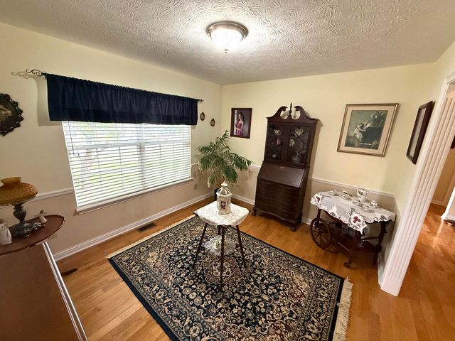 387 Colony Drive, Versailles, KY 40383