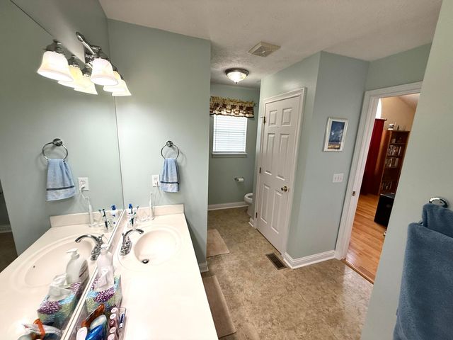 387 Colony Drive, Versailles, KY 40383