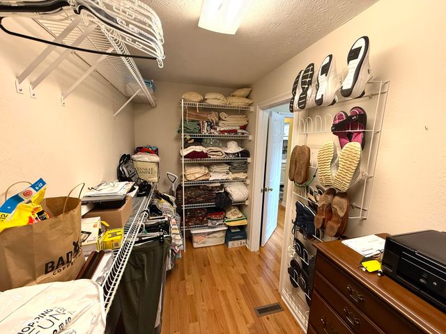 387 Colony Drive, Versailles, KY 40383