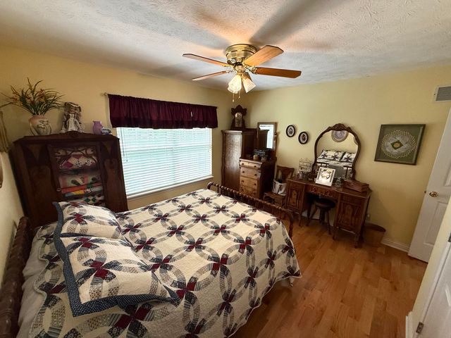 387 Colony Drive, Versailles, KY 40383