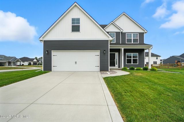 1355 Roberts Circle, Waterville, OH 43566