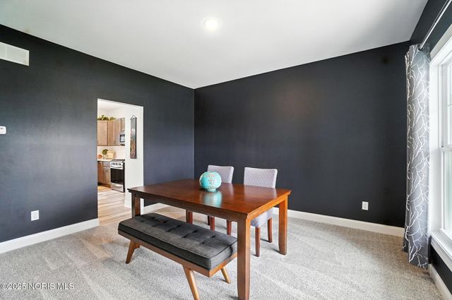 1355 Roberts Circle, Waterville, OH 43566