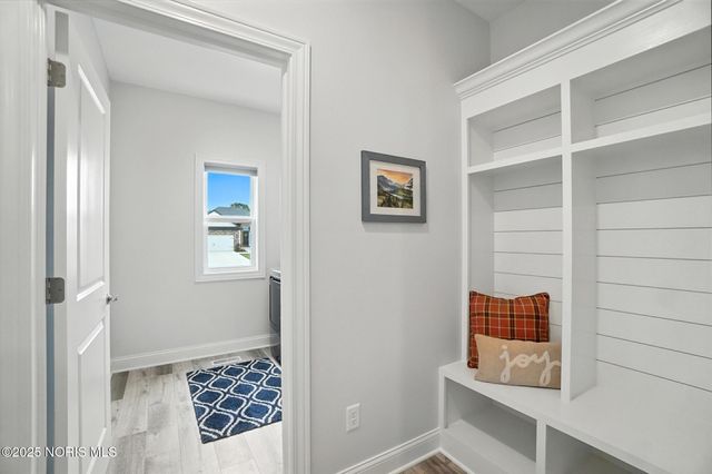 1355 Roberts Circle, Waterville, OH 43566