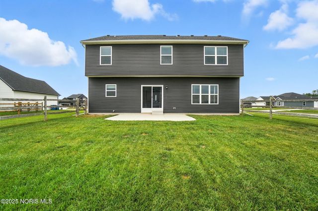 1355 Roberts Circle, Waterville, OH 43566