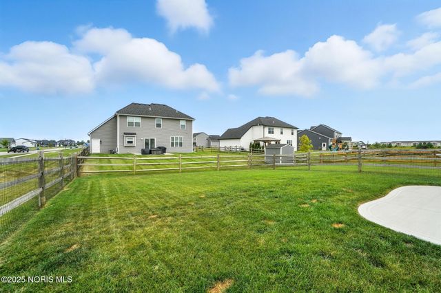 1355 Roberts Circle, Waterville, OH 43566