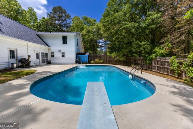 115 Saint Andrews Walk, Sharpsburg, GA 30277