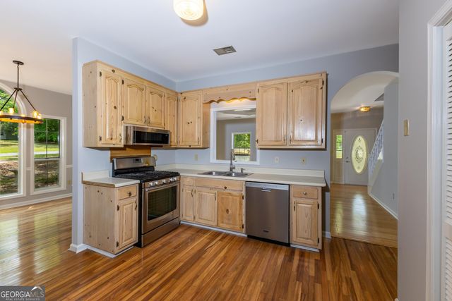 115 Saint Andrews Walk, Sharpsburg, GA 30277