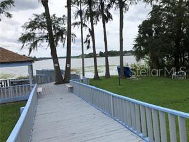 915 W OAK RIDGE ROAD B, Orlando, FL 32809