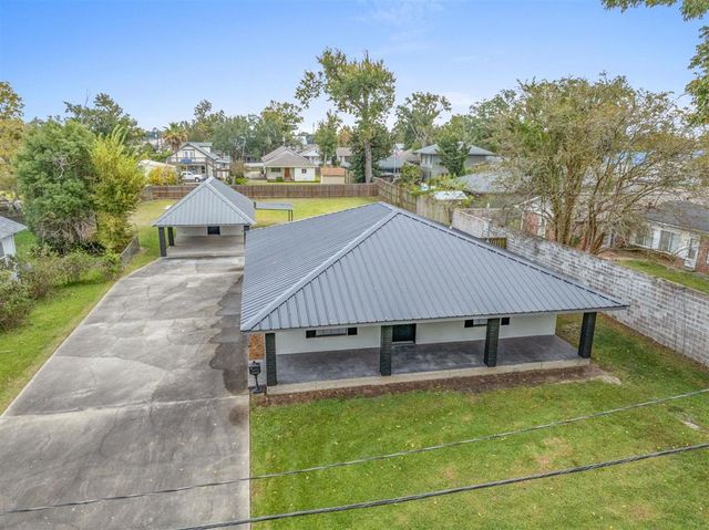 1713 Moss Street, Lake Charles, LA 70601