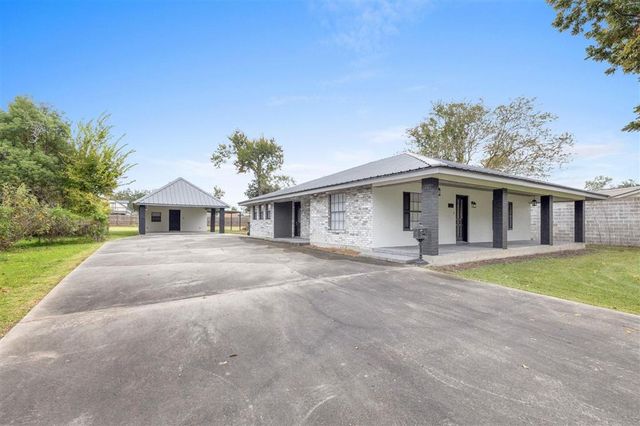 1713 Moss Street, Lake Charles, LA 70601