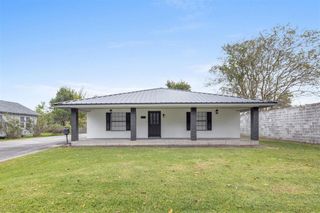 1713 Moss Street, Lake Charles, LA 70601