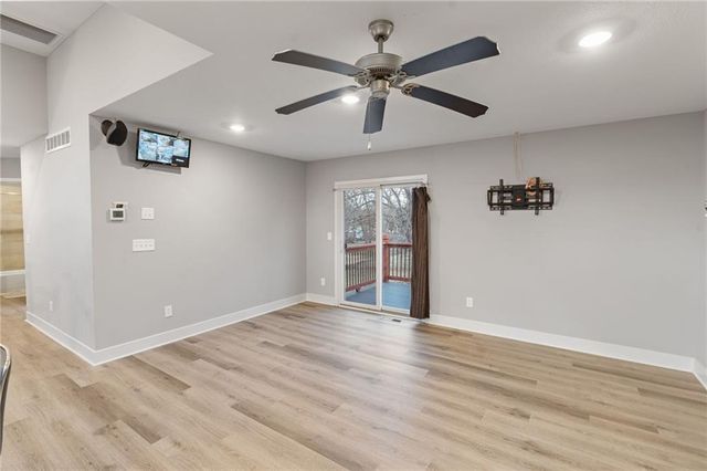 2312 NE 72ND Street, Kansas City, MO 64118
