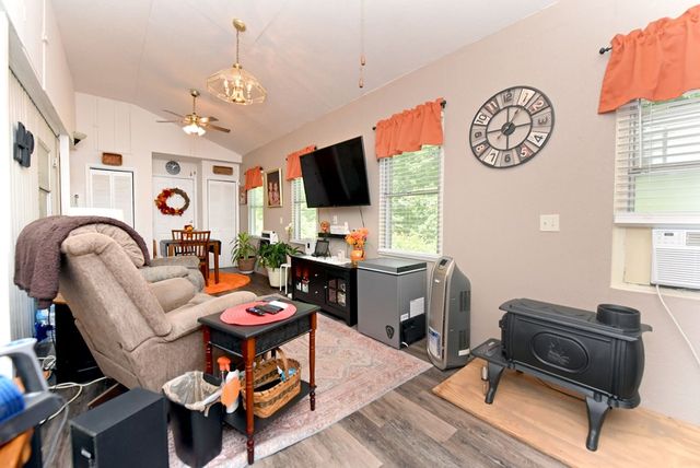 1066 Konahetah Road, Hiawassee, GA 30546