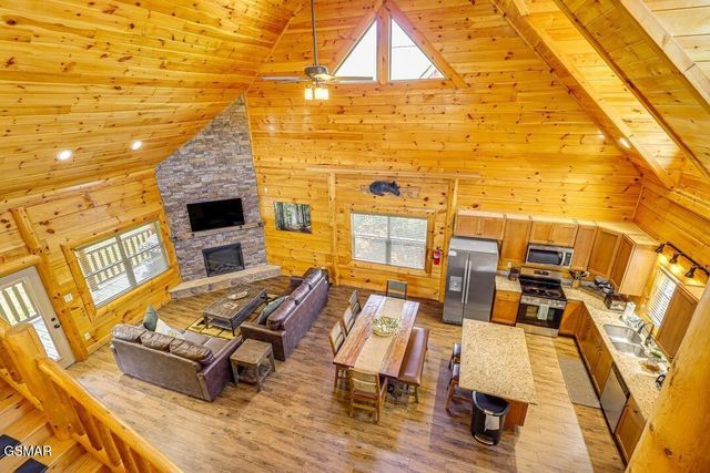 2178 Bear Haven Way, Sevierville, TN 37876
