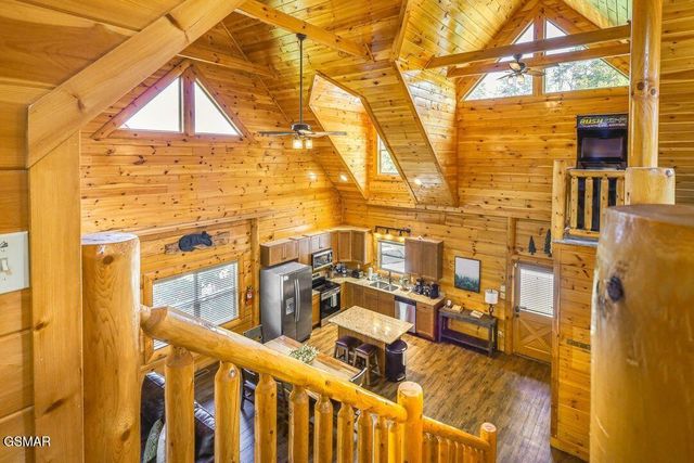 2178 Bear Haven Way, Sevierville, TN 37876