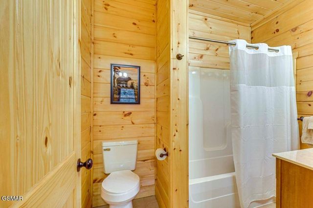 2178 Bear Haven Way, Sevierville, TN 37876
