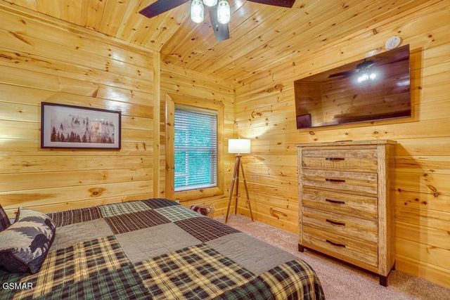 2178 Bear Haven Way, Sevierville, TN 37876