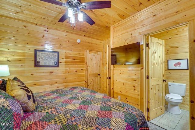 2178 Bear Haven Way, Sevierville, TN 37876
