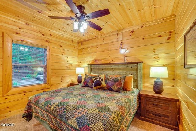 2178 Bear Haven Way, Sevierville, TN 37876