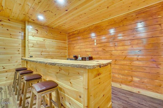 2178 Bear Haven Way, Sevierville, TN 37876