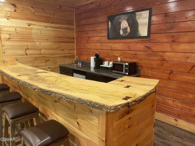2178 Bear Haven Way, Sevierville, TN 37876