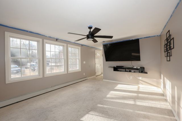 57 Lyndsey Lane, Weare, NH 03281