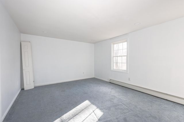 57 Lyndsey Lane, Weare, NH 03281